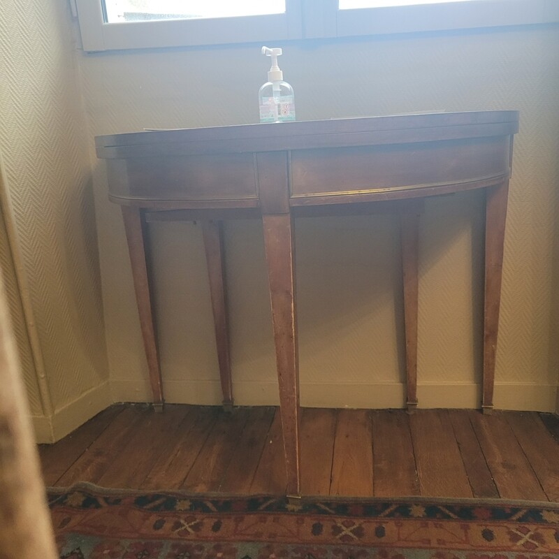 Table demi lune