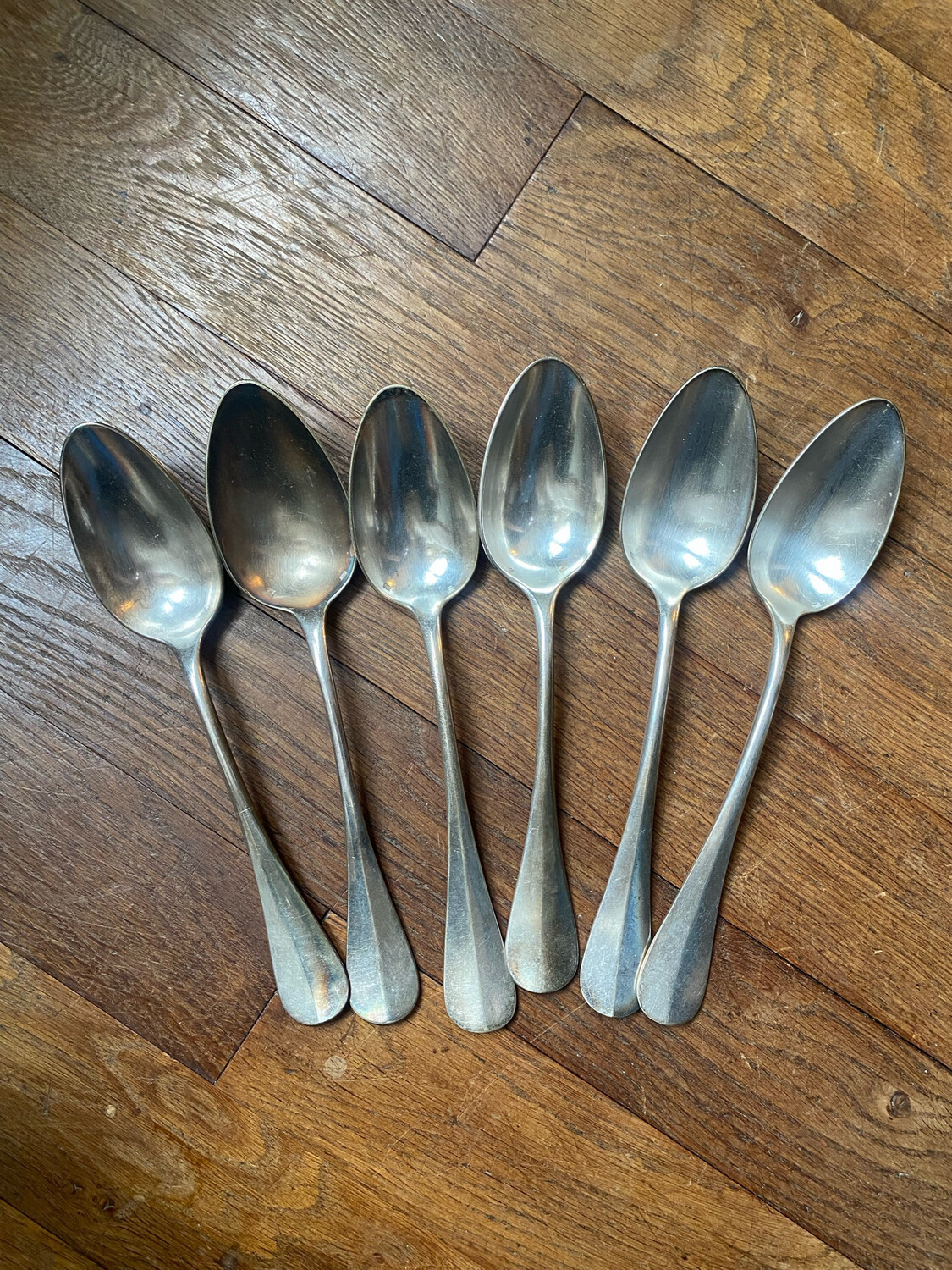 6 cuillères