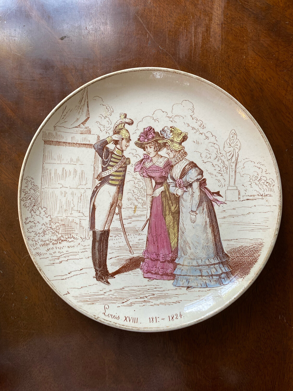 Assiette style Louis XVIII