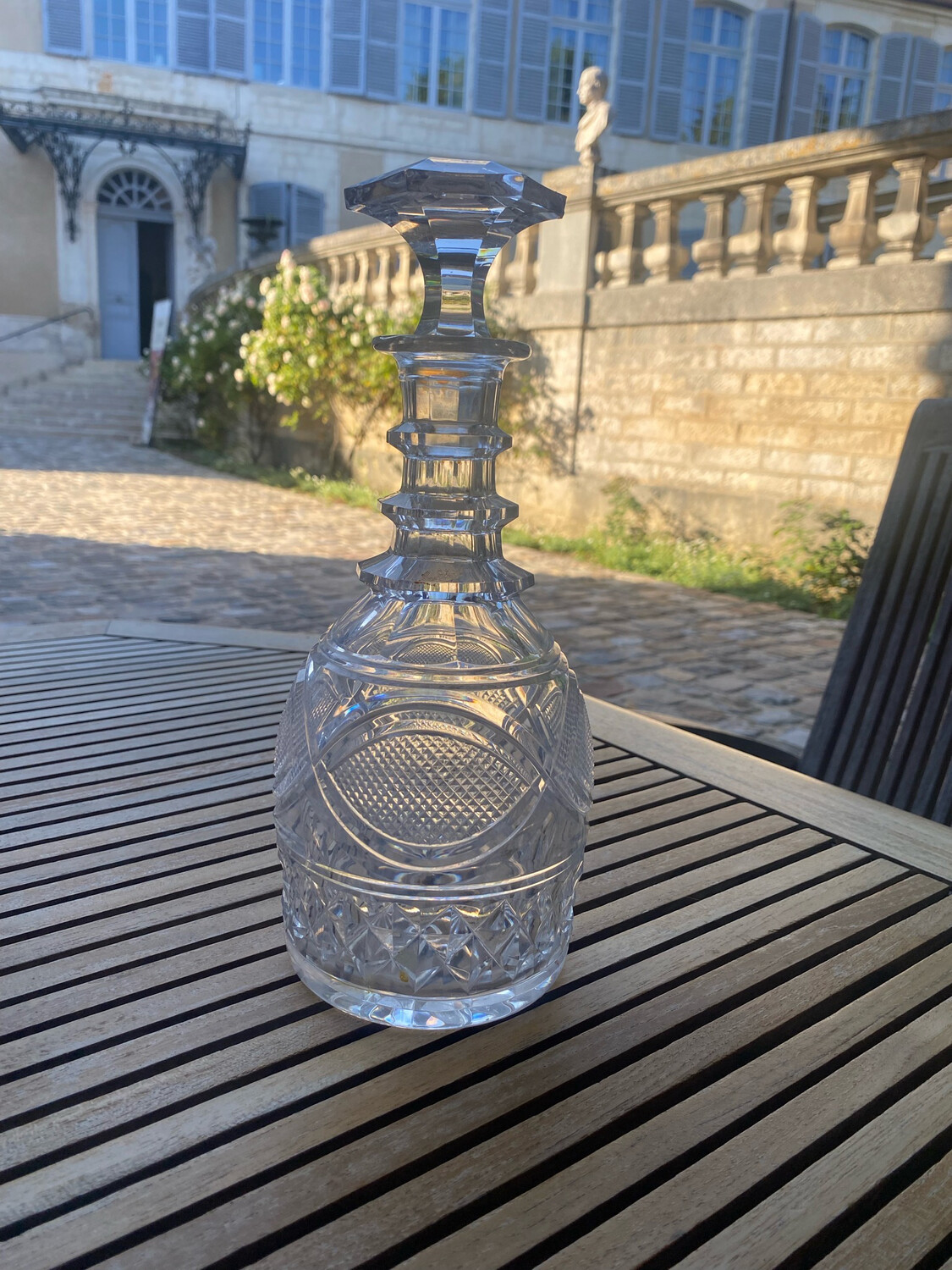 Magnifique cristal de lorraine avec son bouchon