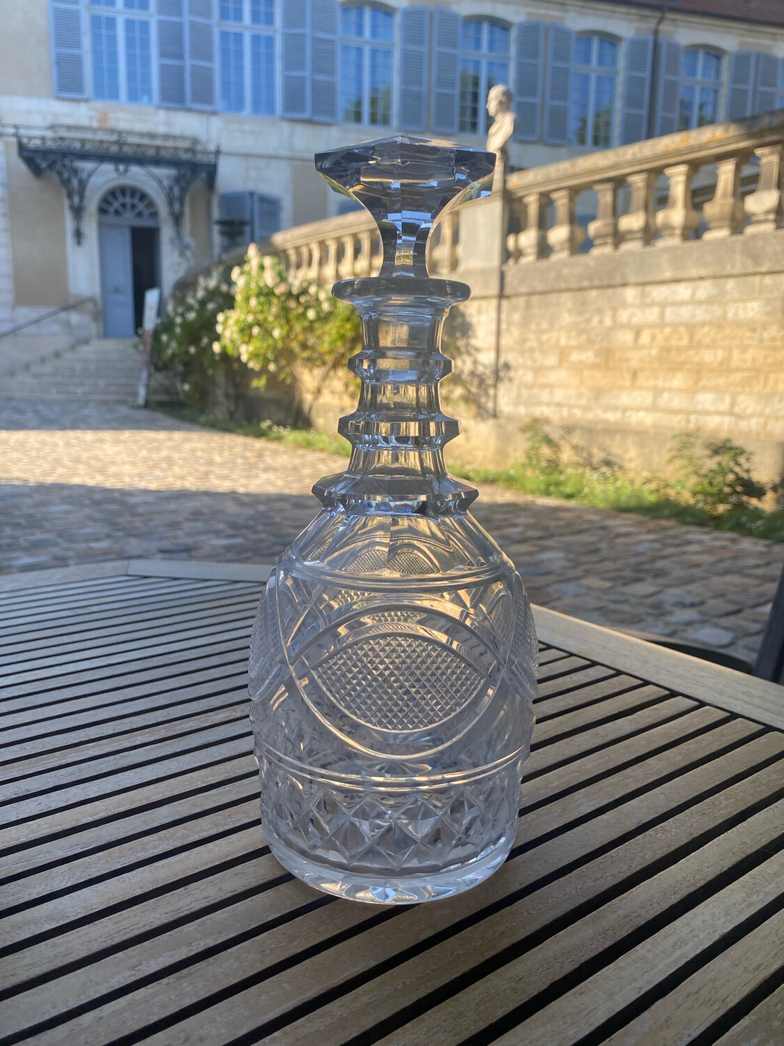 Magnifique cristal de lorraine avec son bouchon