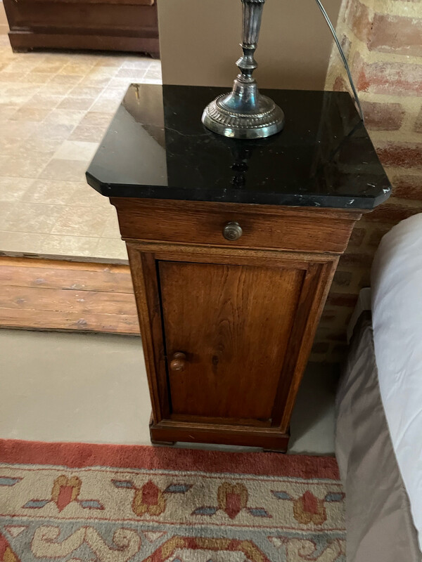 Chevet dessus marbre noir - 42 x 36 x 80