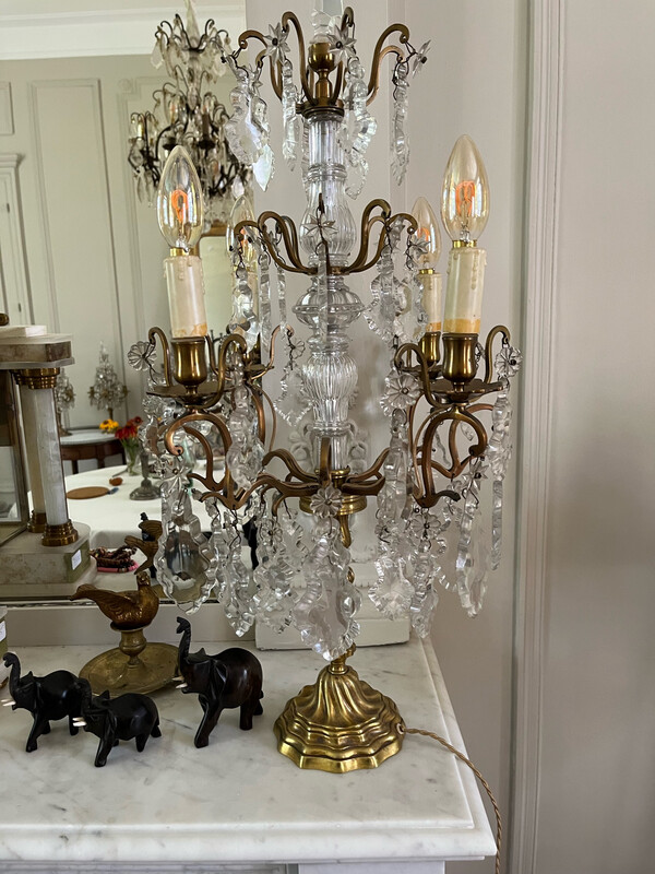 Paire de girandoles à 4 bras de lumière et pampilles - H 78 cm
