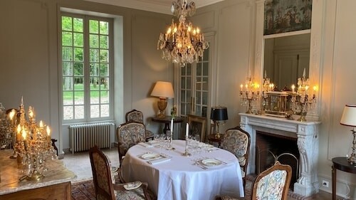 Salon