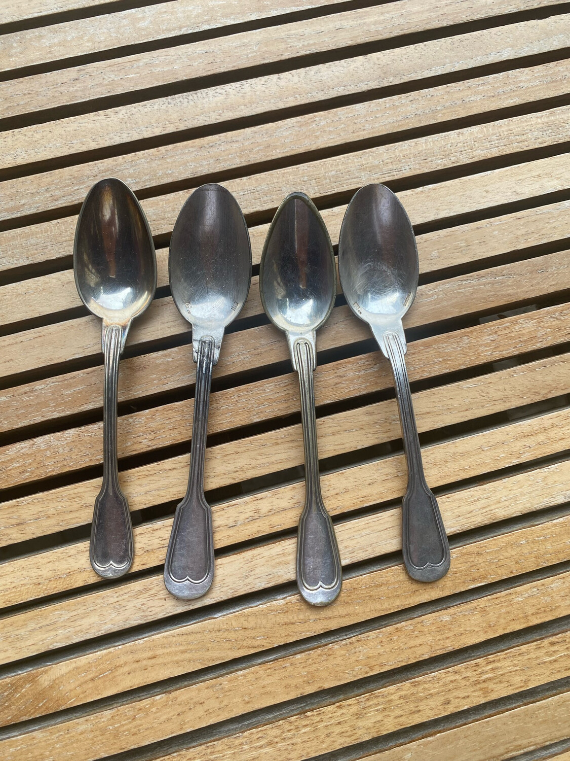 4 petites cuillère