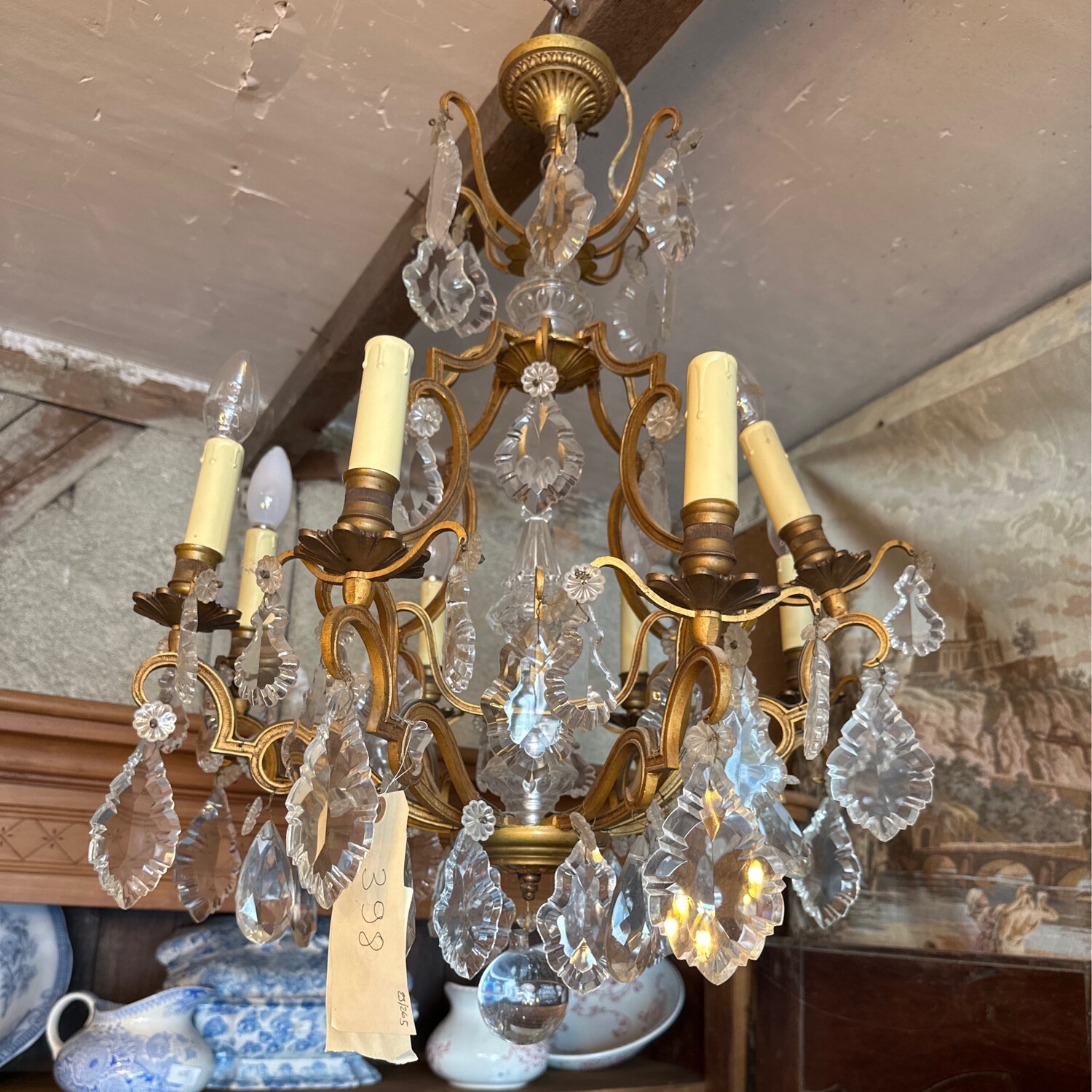Lustre à pampilles en métal doré à huit bras de lumière - h : 64 cm env