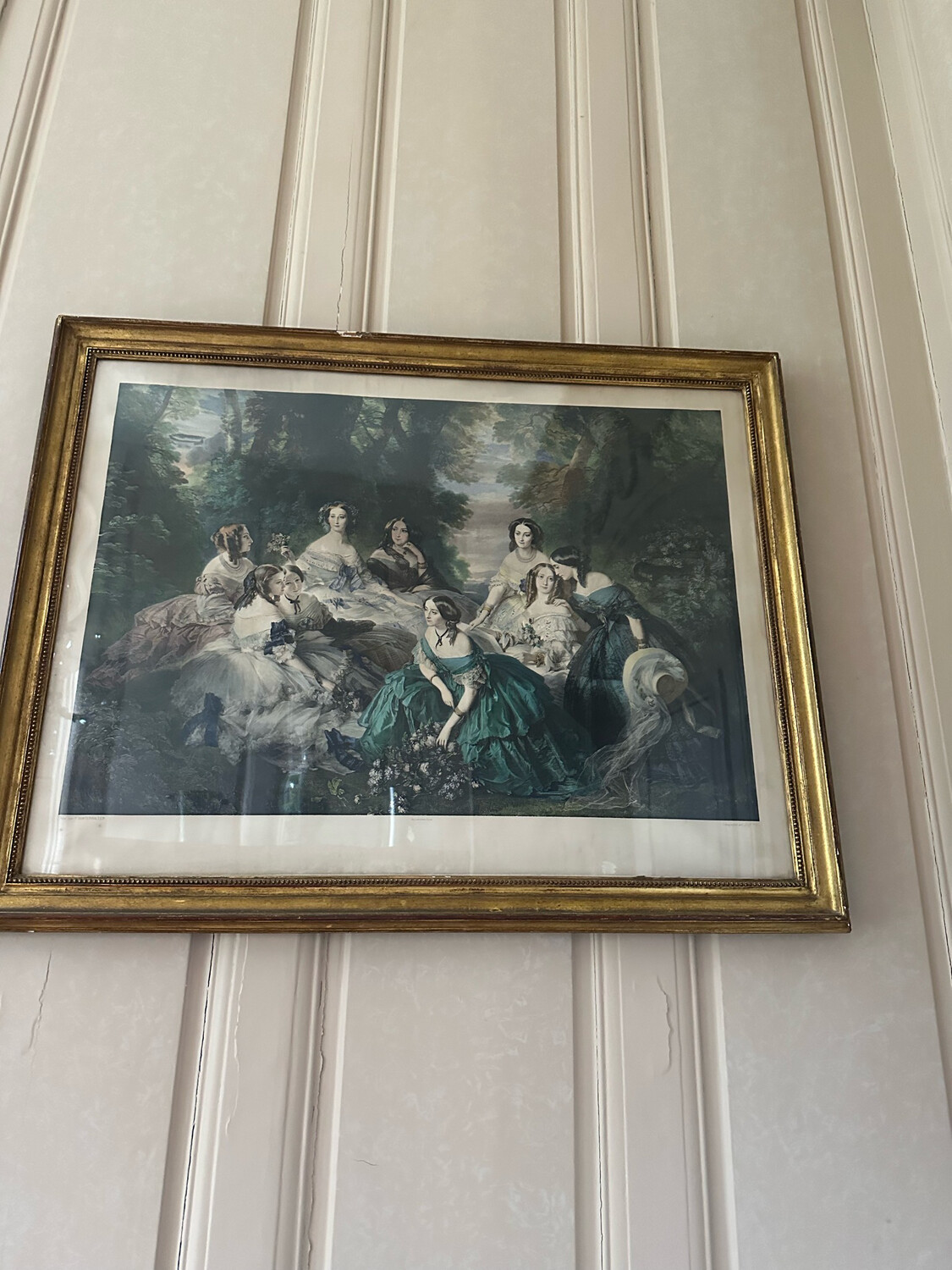 Lithographie par Léon NOEL, scène d'après mariage dans un cadre à rang de perle en stuc doré - 83 x 105