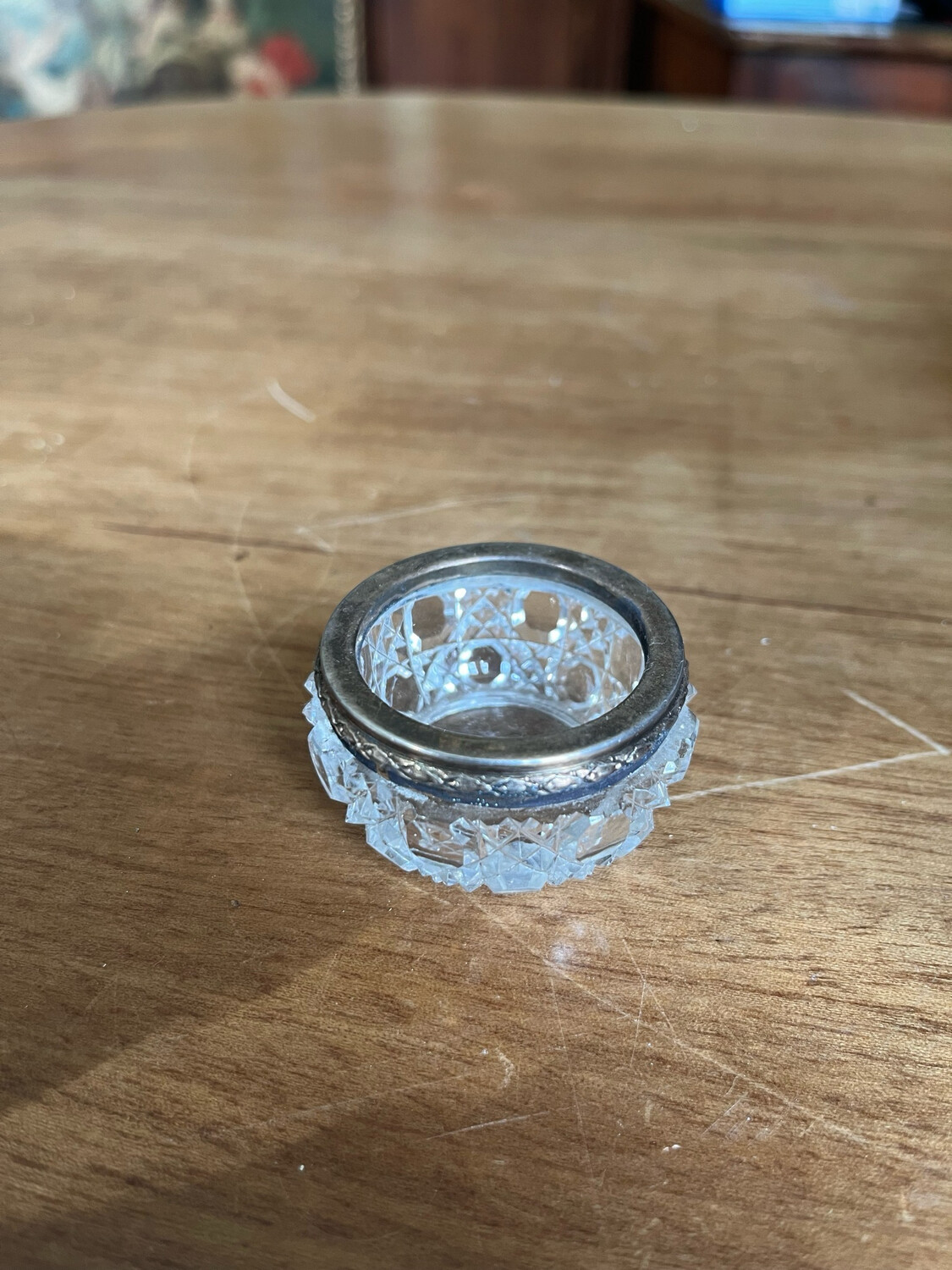 Saleron en verre taillé - D 5 cm