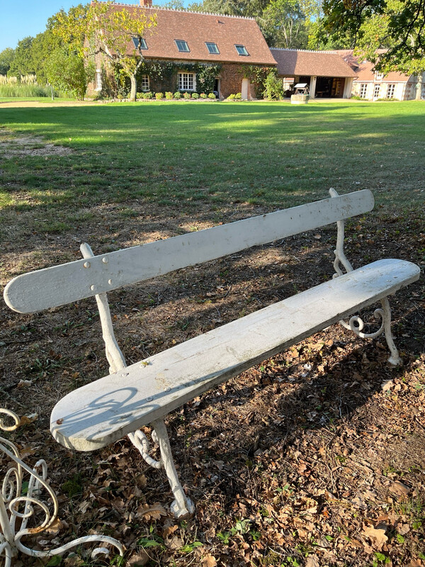 Banc blanc en fonte