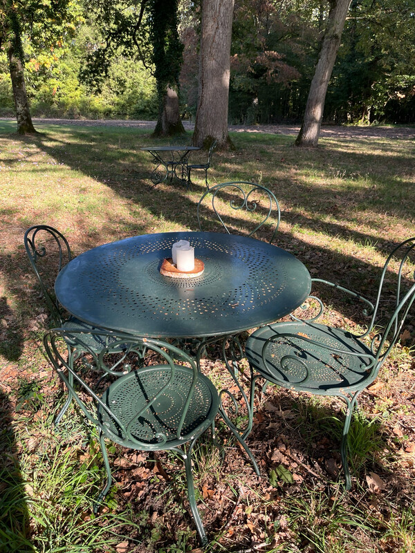 Fauteuil en métal vert