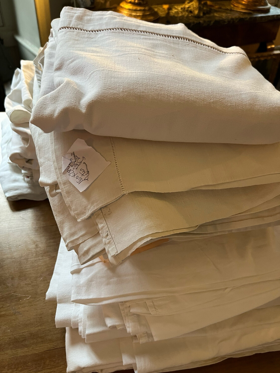 Drap en guise de nappe, dimension allant de 200 x 300 cm, vendu seul