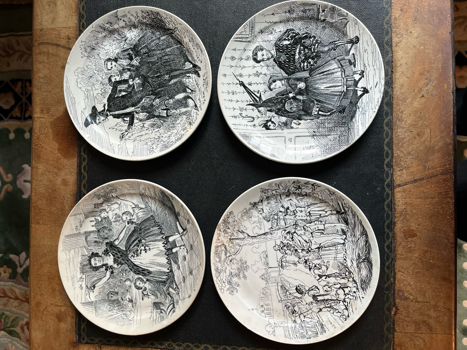 Lot de 4 assiettes, l’opéra Bouffe - diam 20 cm