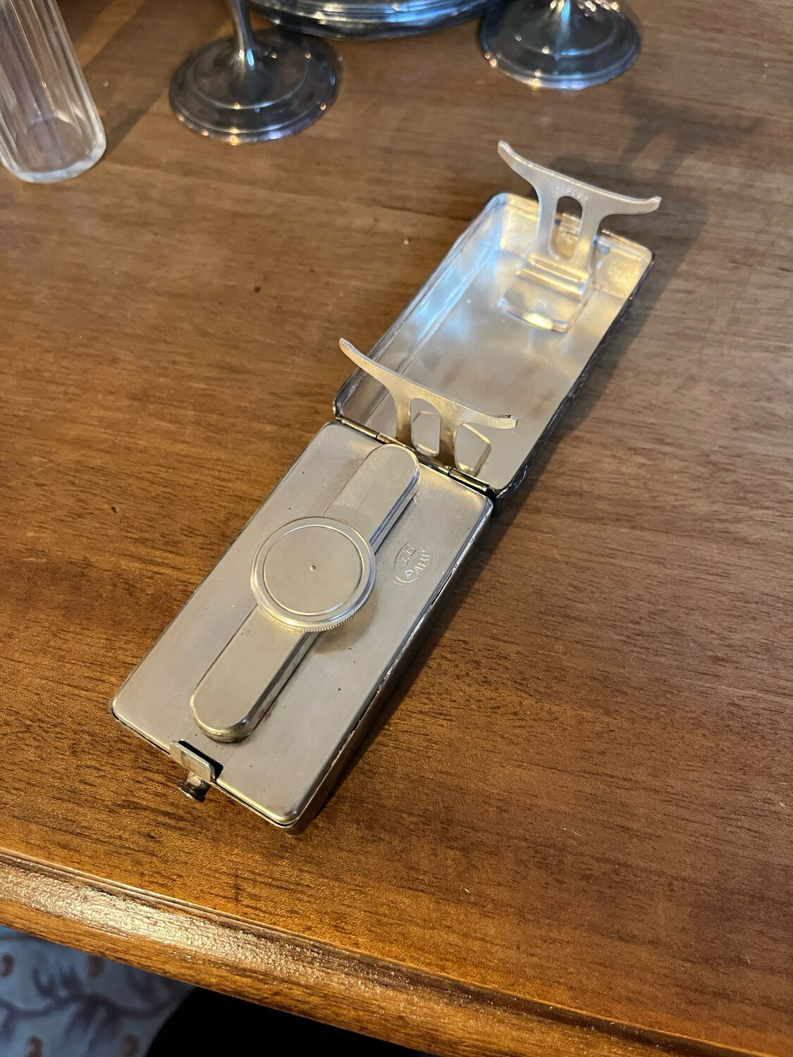 Ancien réchaud en métal argenté