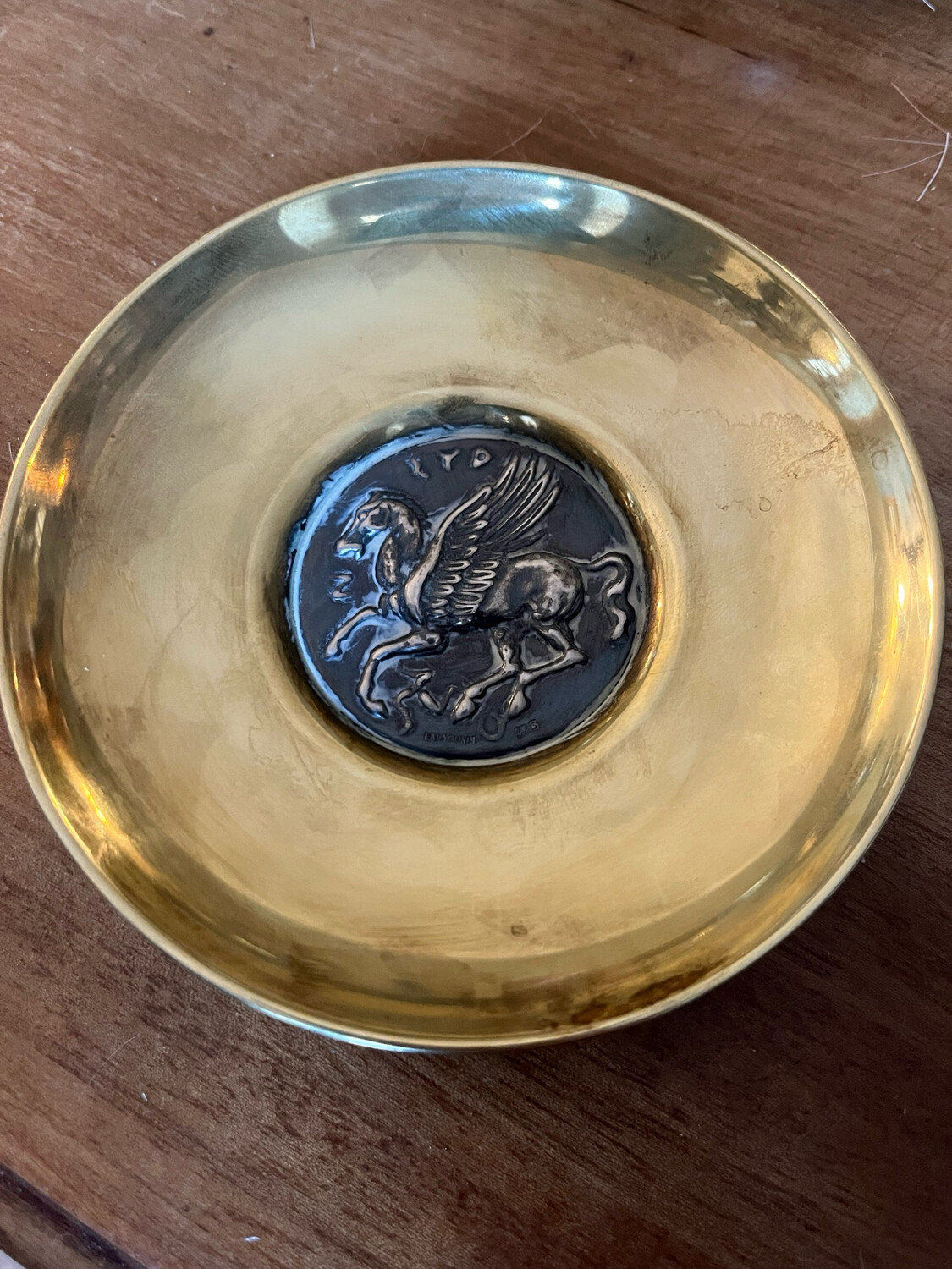 "Coupelle En Laiton Doré Et Argent. XXème.
«Pégase ». Ilias Lalaounis." Argent 925