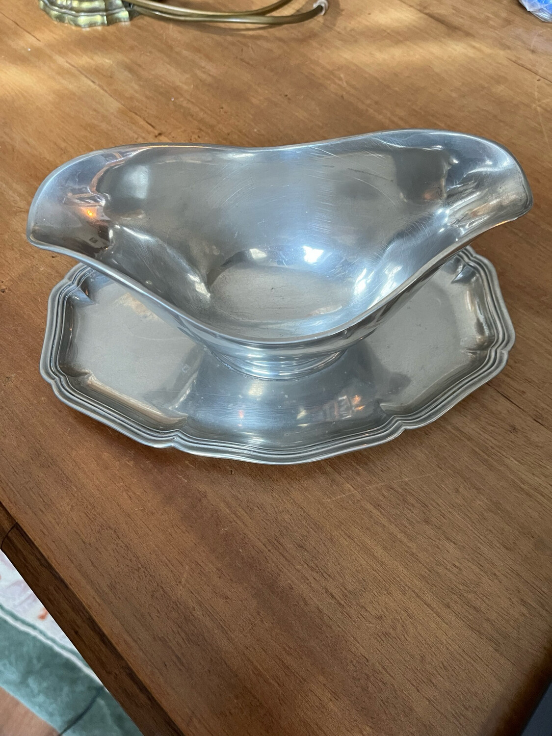 Saucière en étain - h 10 cm x 24 x 15,5 cm