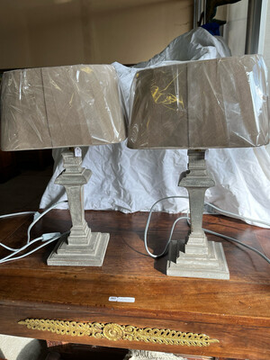 Paire de lampes imitation pierre - H 49 cm