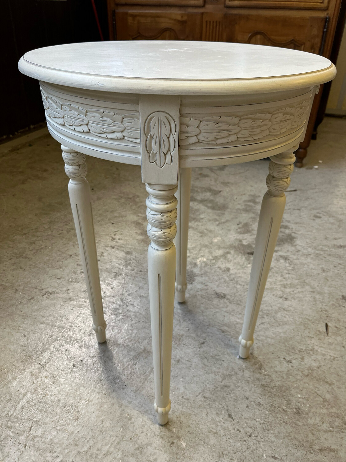 Guéridon rechampi blanc - D 51 x H 76 cm