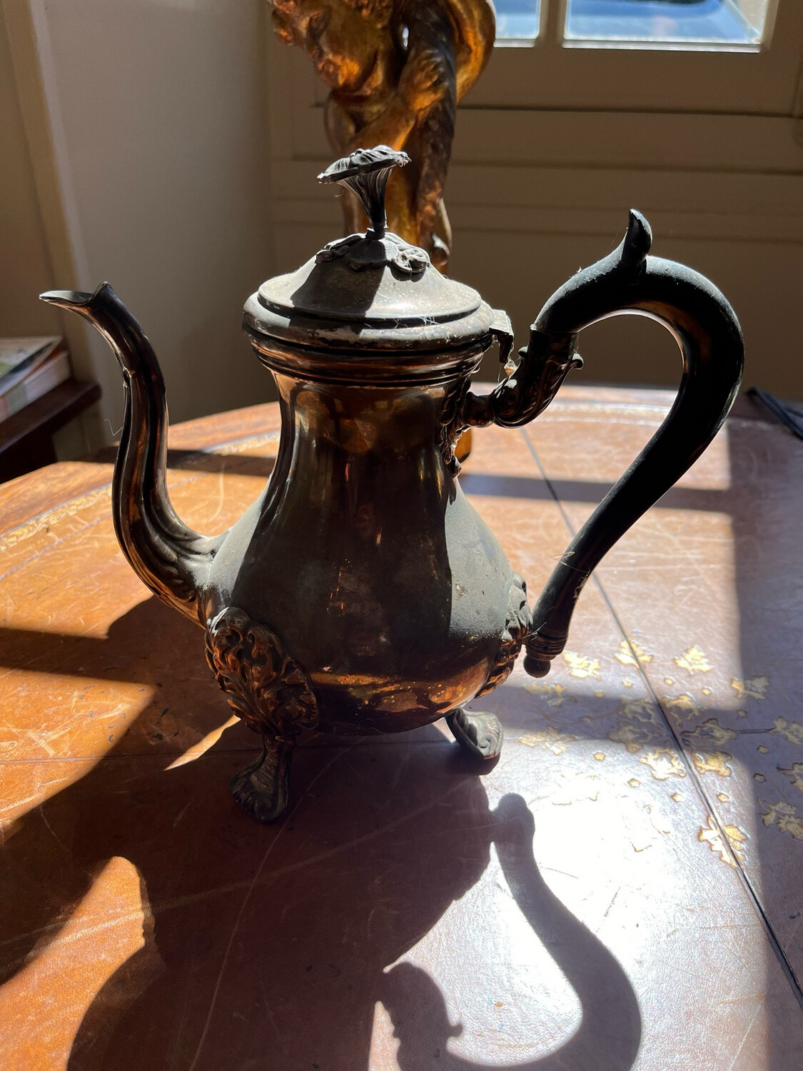 Ancienne théière en métal argenté - H 25 cm