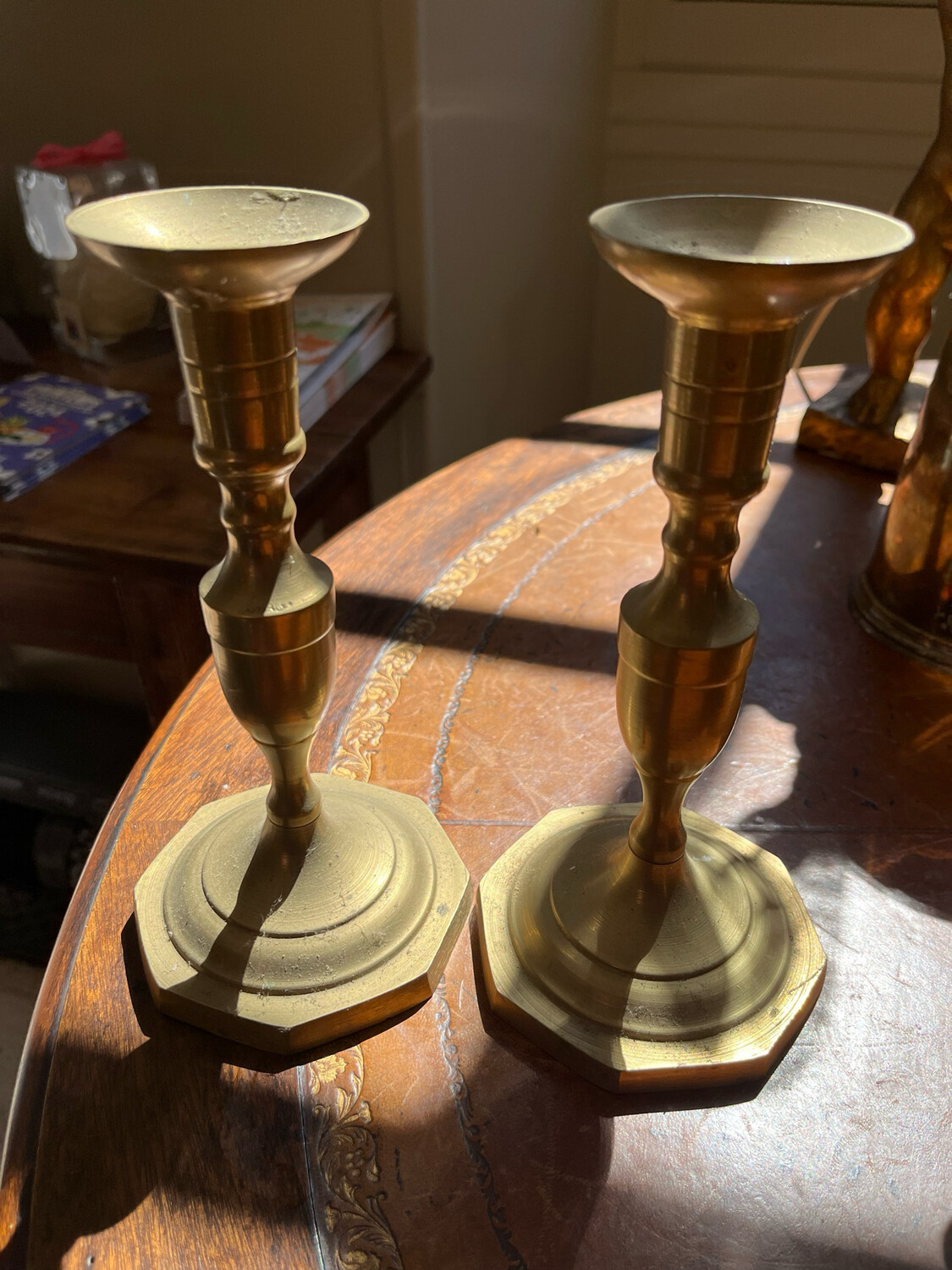 Paire de bougeoir en métal doré - H 20 cm