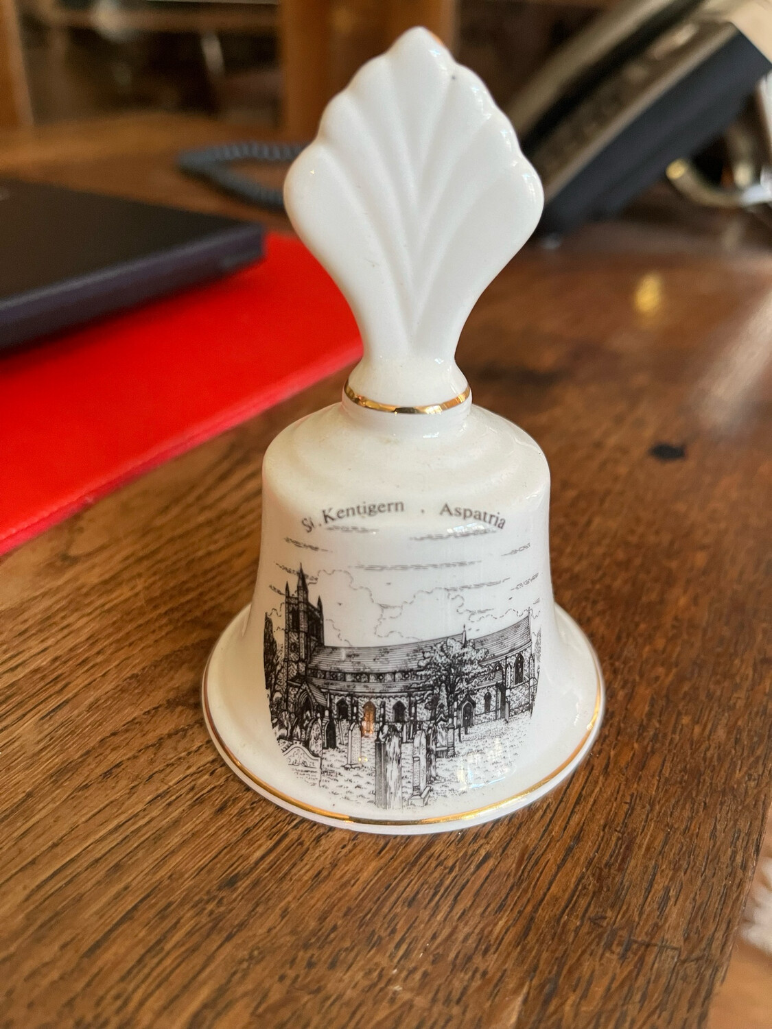 Clochette, illustration église St.Kentigern, Aspatria