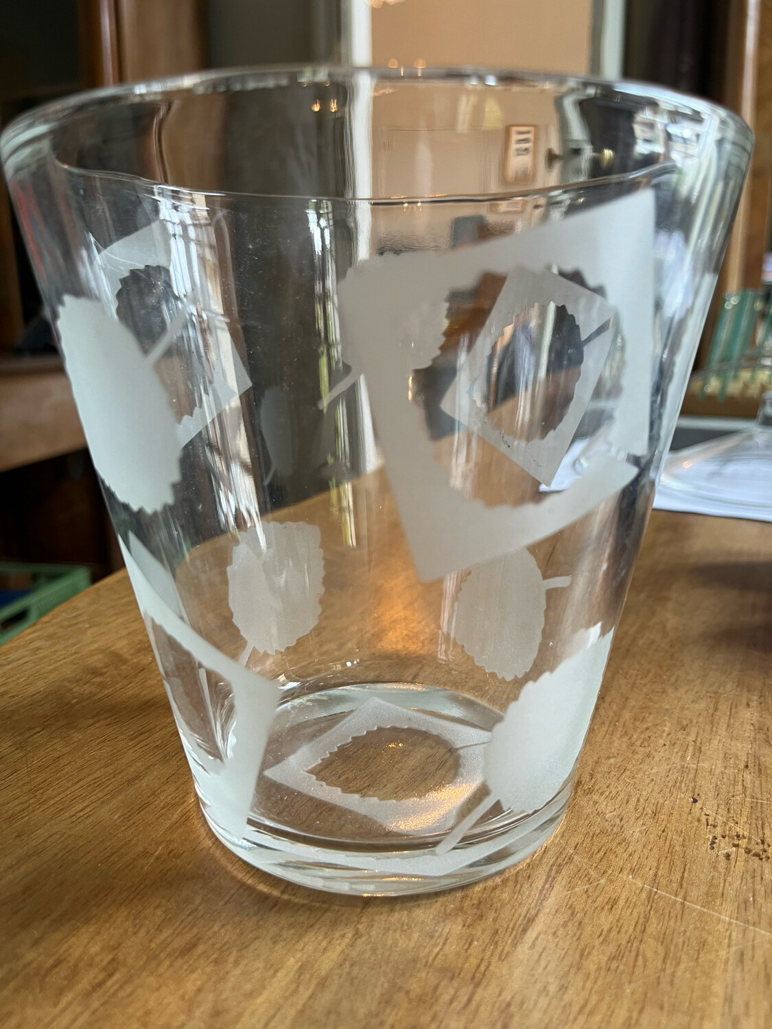 Bocal en verre motif de feuille - H 15 cm