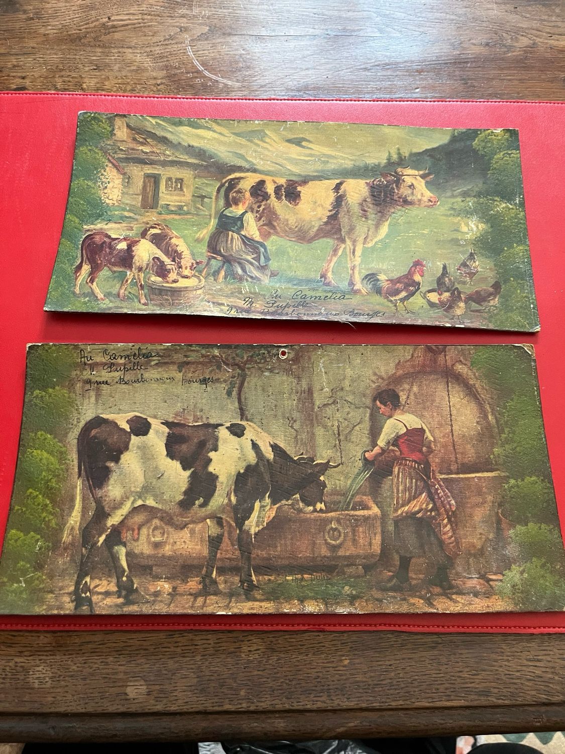 Paire chromo-lithographies sur bois à sujet fermier, avec annotation : « Au Camélia, M.Pupille, 9 rue Bourbounoux Bourges » - 16 x 32