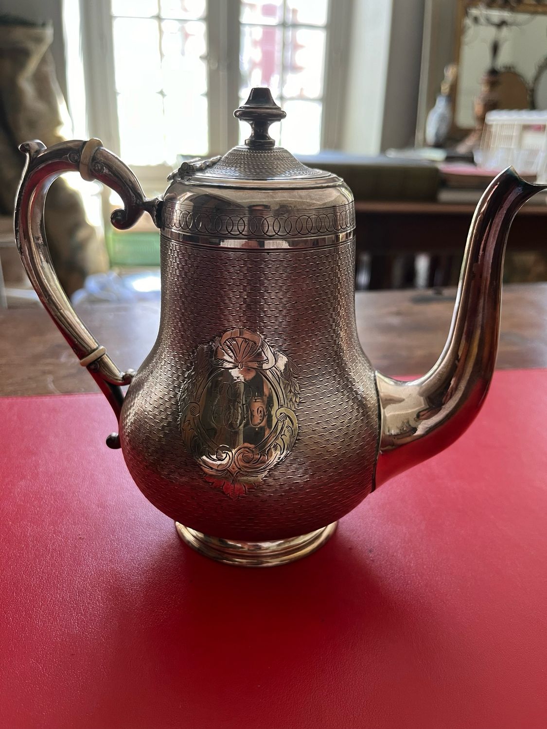 Théière en métal argenté - H 18 cm