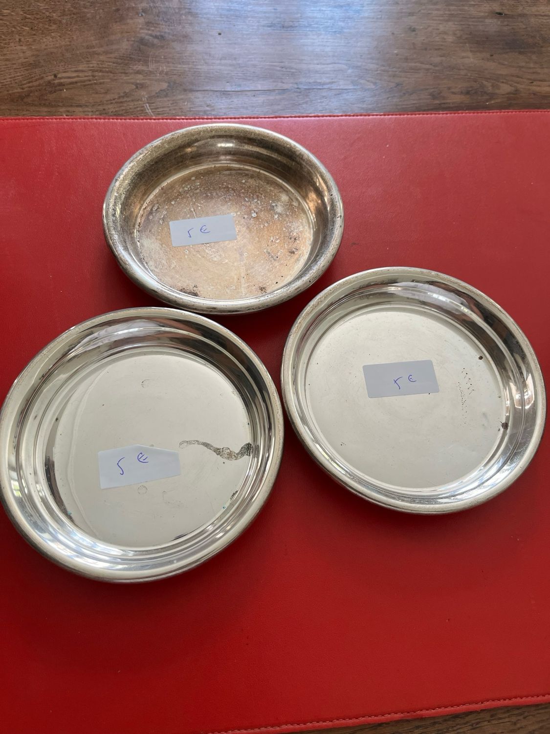 Coupelles en métal argenté , à l’unité - D 14 cm