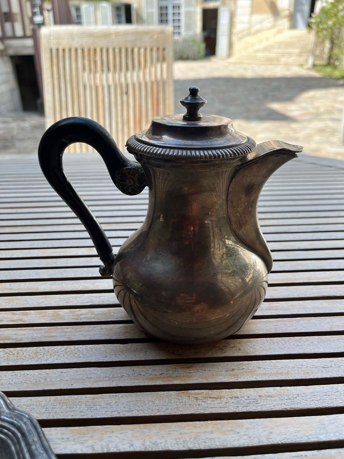 Théière ancienne en métal argenté - H 16 cm