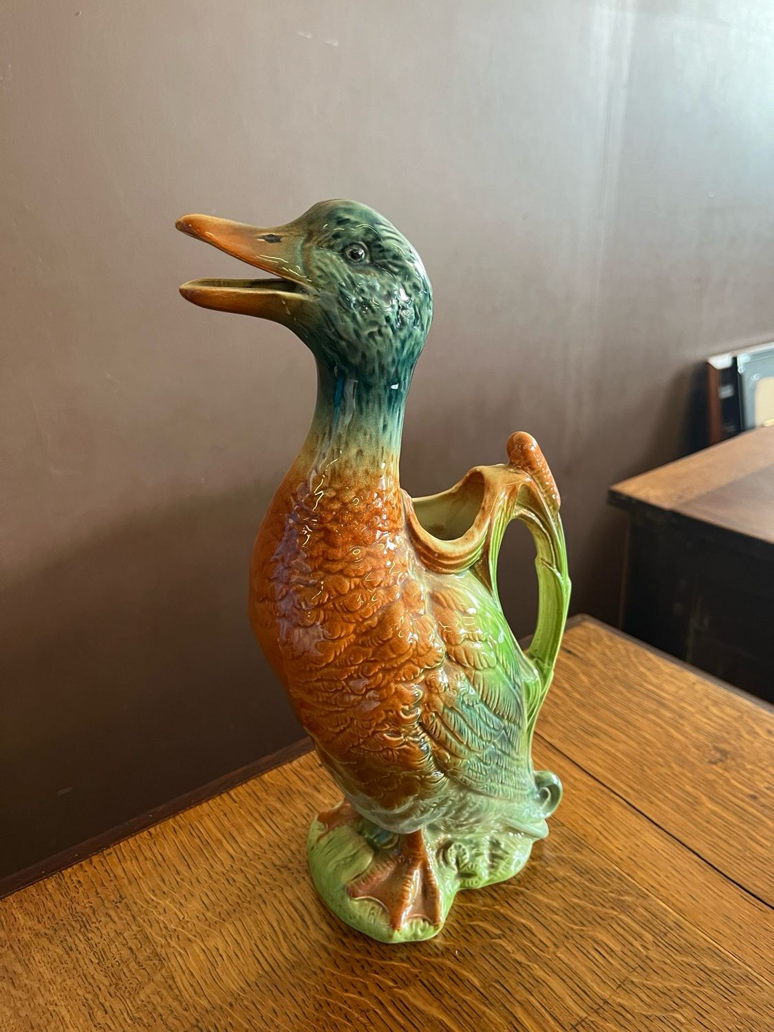 Pichet en faïence émaillé polychrome en forme de canard - H 33 cm