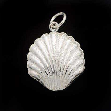 Sterling Silver Shell Pendant (Reversible)