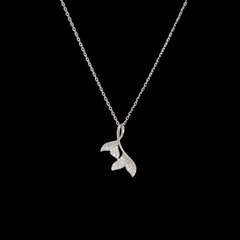 Double Tail Necklace
