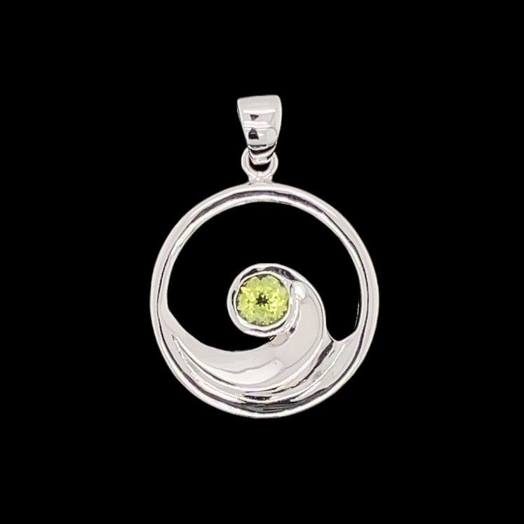 Peridot Wave Pendant