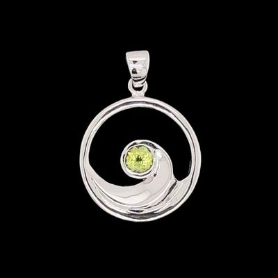 Peridot Wave Pendant