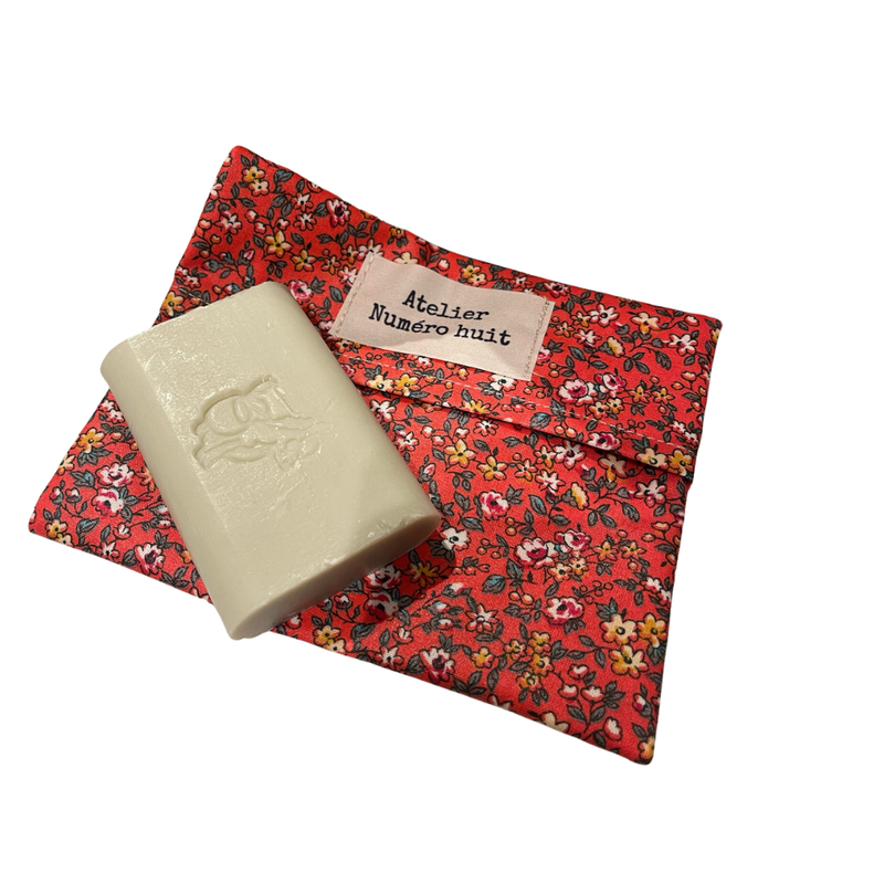 Pochette à savon imperméable - fleurs rouges
