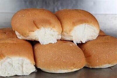 Witte broodjes 5 stuks (Berentsen uit Driel)