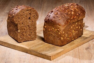 (Toscaans) heel dun gesneden Monnik donker brood Mekx (alleen dinsdag, vrijdag of zaterdag vers geleverd en andere dag uit de vriezer)