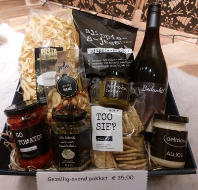 Cadeaupakket: Gezellig-avond pakket(Alleen in de winkel verkrijgbaar indien de producten nog op voorraad zijn)