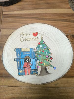 Centro tavola in legno disegnato e dipinto a mano