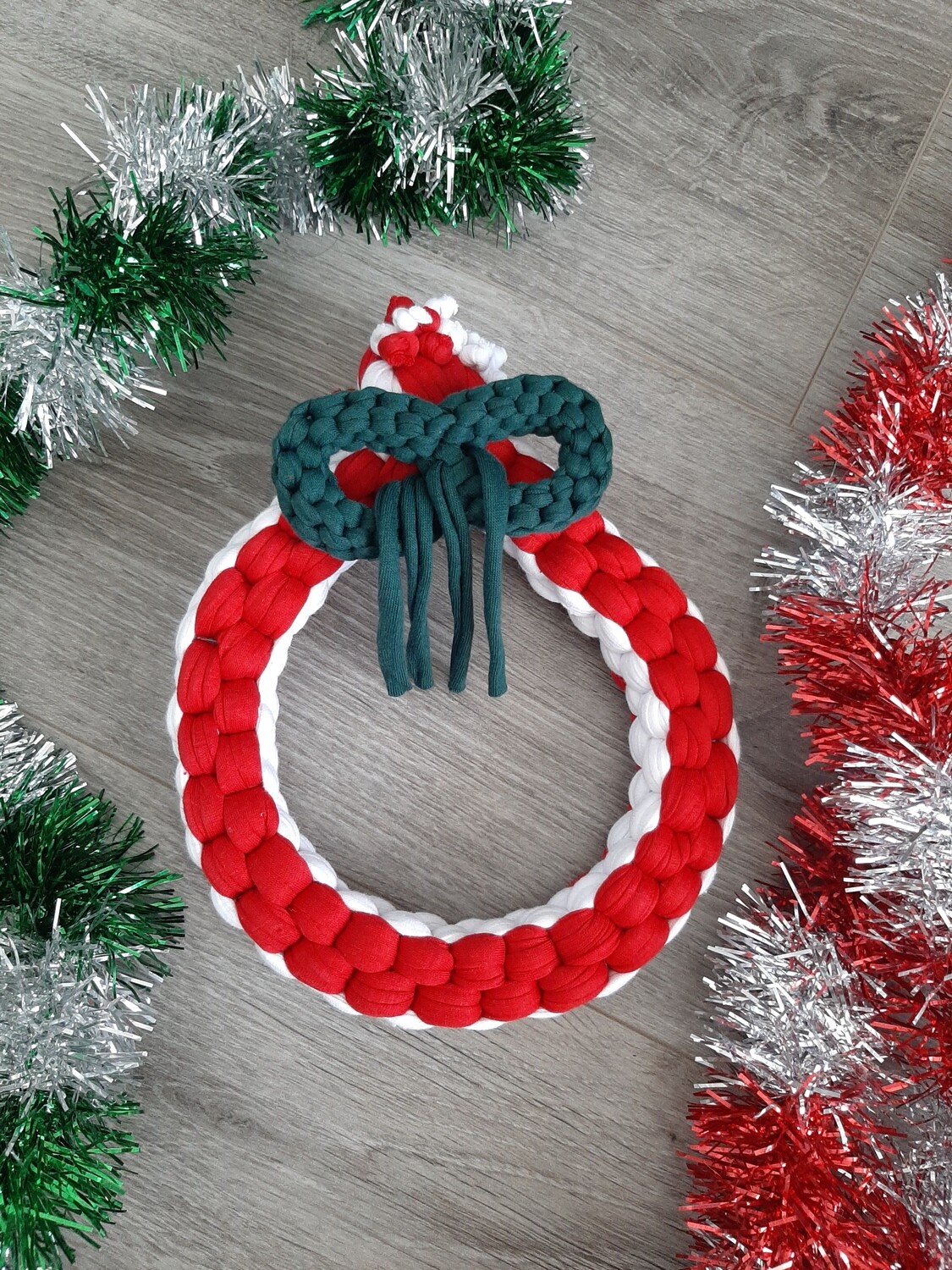 Christmas Wreath Tug