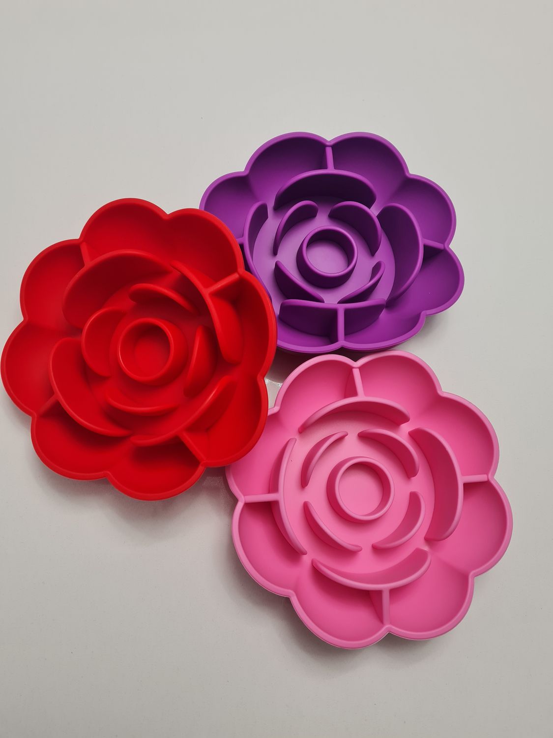 Rose Lick &amp; Slow Feeder Bowl