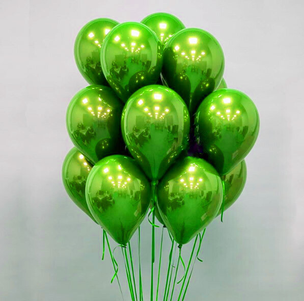 Черно зеленые шарики. Шар зеленый хром Эвертс. Шары в зеленом цвете. Шары в зеленой гамме. Зеленые хромовые шары.