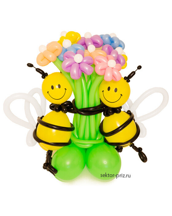 Пчёлки с букетом
