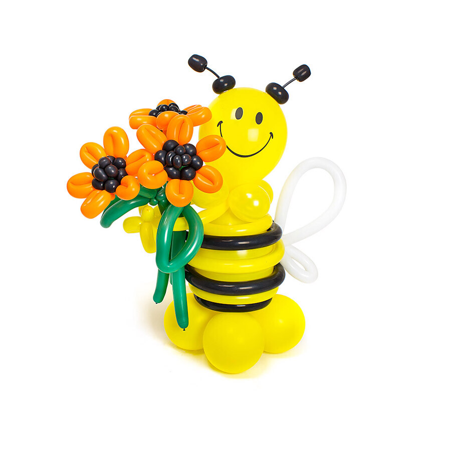 Пчёлка с букетом