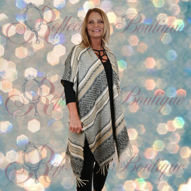 Zenana ¾ Sleeve Black Web Top