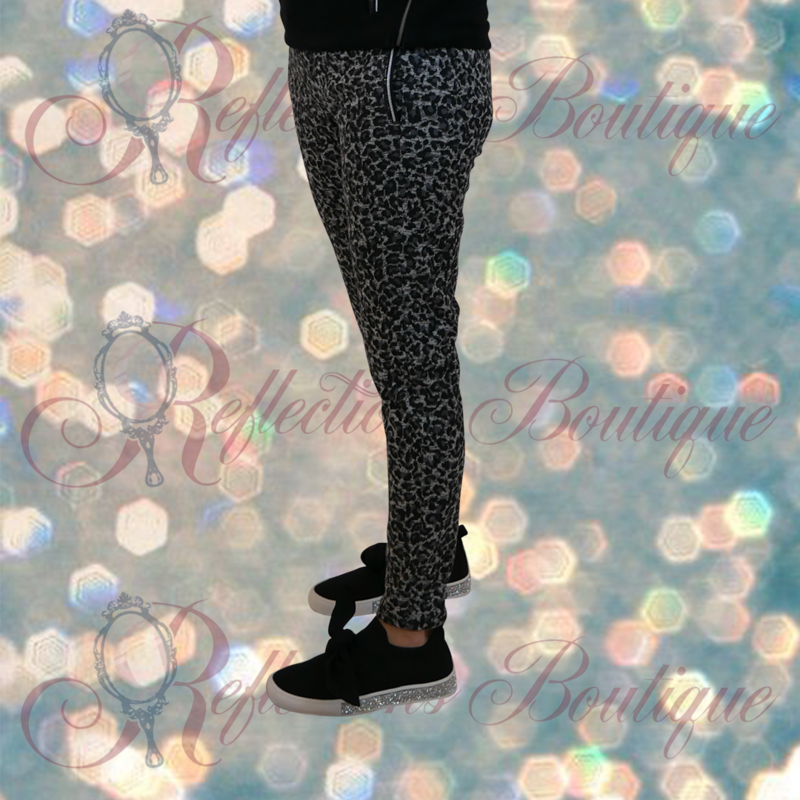 Robell Snow Leopard/Bling Jogger