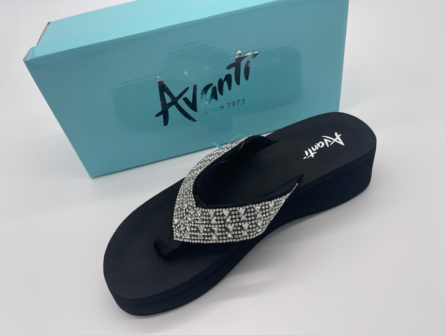 Avanti womens store flip flops