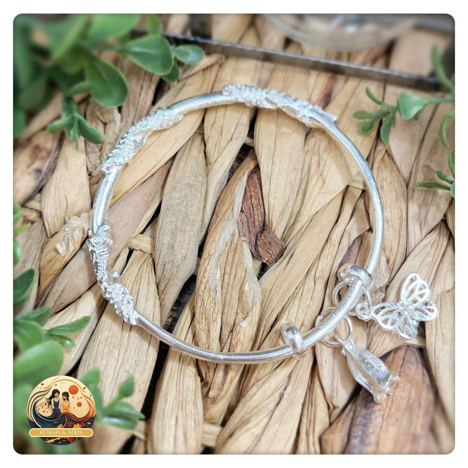 NpaujNpaim Lotus Bracelet