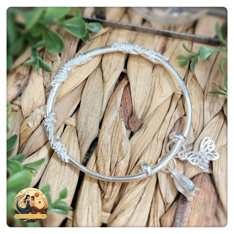 NpaujNpaim Lotus Bracelet