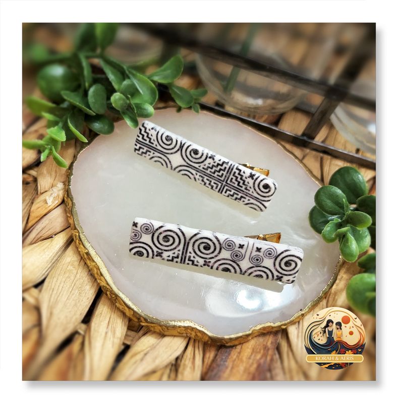 Ntxim Hlub Hair Clips (Polymer Clay) (2pcs)